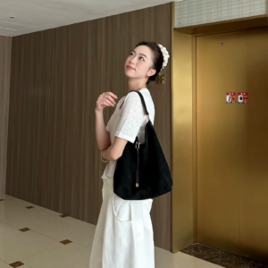 حقيبة كتف نسائية